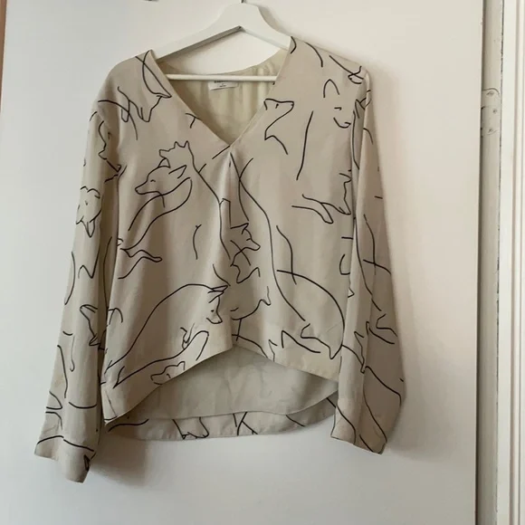 Abstract blouse - Picture 1 of 1